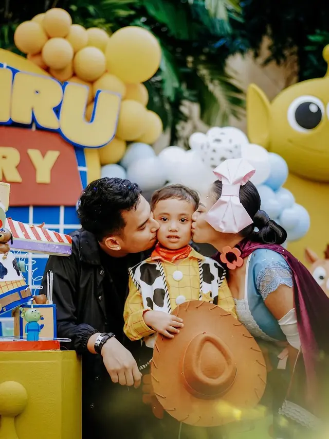 7 Momen Ulang Tahun Xabiru Putra Rachel Vennya yang Bertema Toy Story