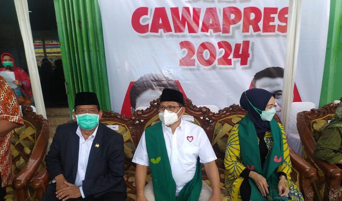 Karena sudah tiba di Kalsel, Cak Imin legowo dan menerima alasan yang diutarakan Kiai Saifullah Ma'shum. Cak Imin, lantas meminta diperkenankan hadir untuk menonton, namun permintaan tersebut kembali ditolak.<br>