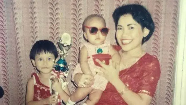 Potret Gemas Masa Kecil Ayu Ting Ting (sumber: instagram/ayutingting92)