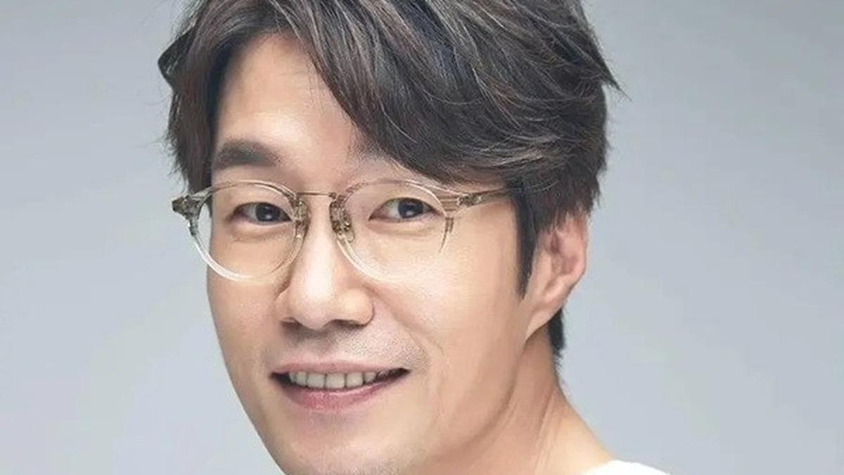 Aktor Song Young Kyu Dimakamkan, Rekan Artis Beri Penghormatan Terakhir Penuh Haru
