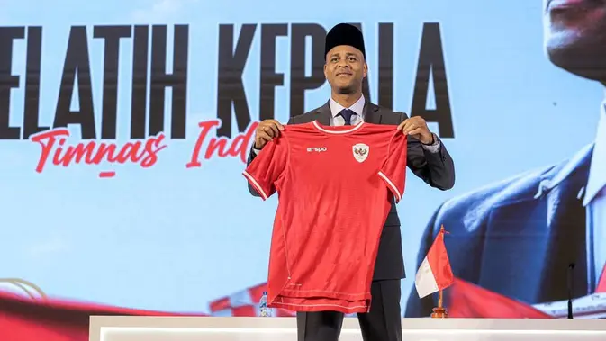Kluivert, Sang Legenda Oranye, Siap Asah Ketajaman Lini Depan Garuda