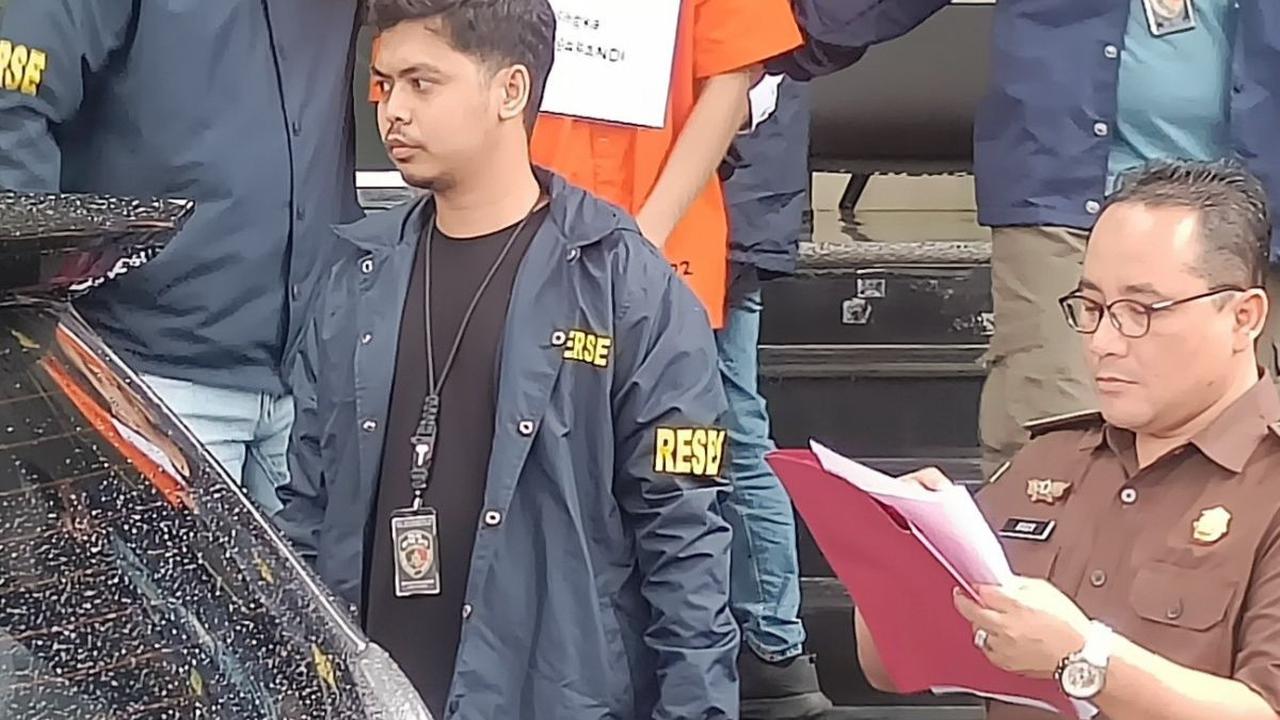 Muncul Spanduk Dukungan untuk Kekasih Tamara Tyasmara saat Rekonstruksi: Kamu Telah Difitnah