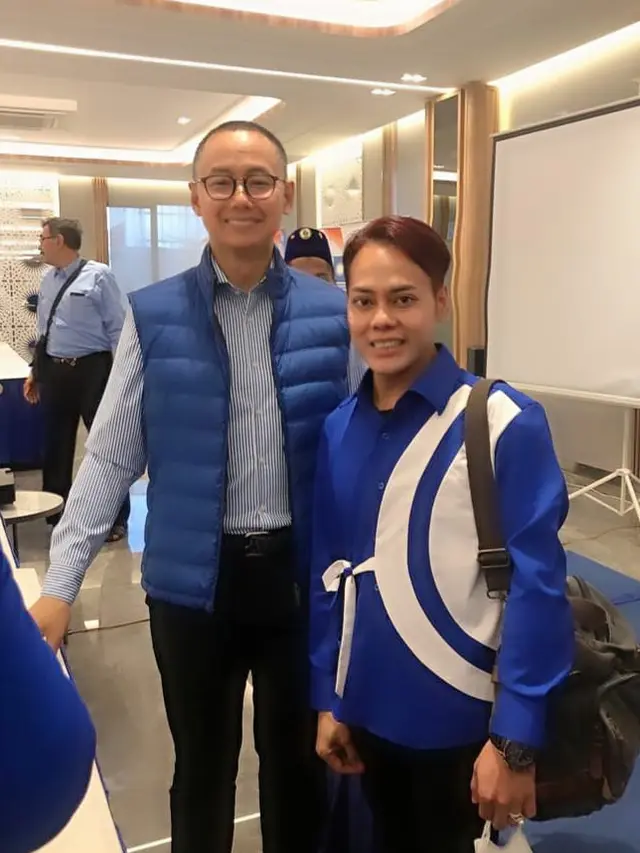 Eko Mega Bintang bersama Sekjen PAN.