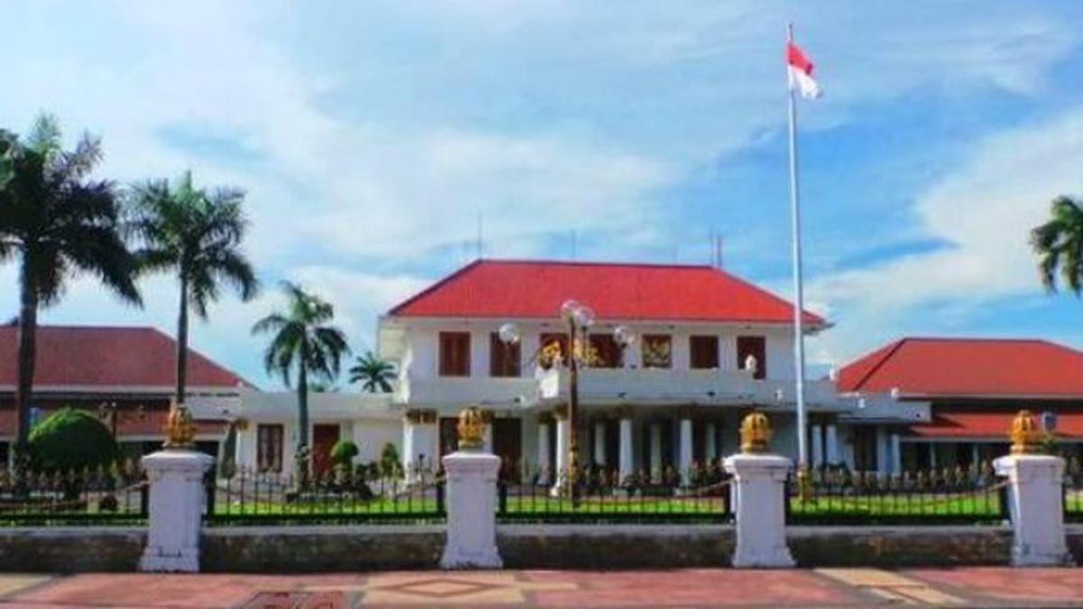 Mengenal Gedung Grahadi Surabaya dari Rumah Kebun hingga Menjadi Rumah Dinas Gubernur Jawa Timur