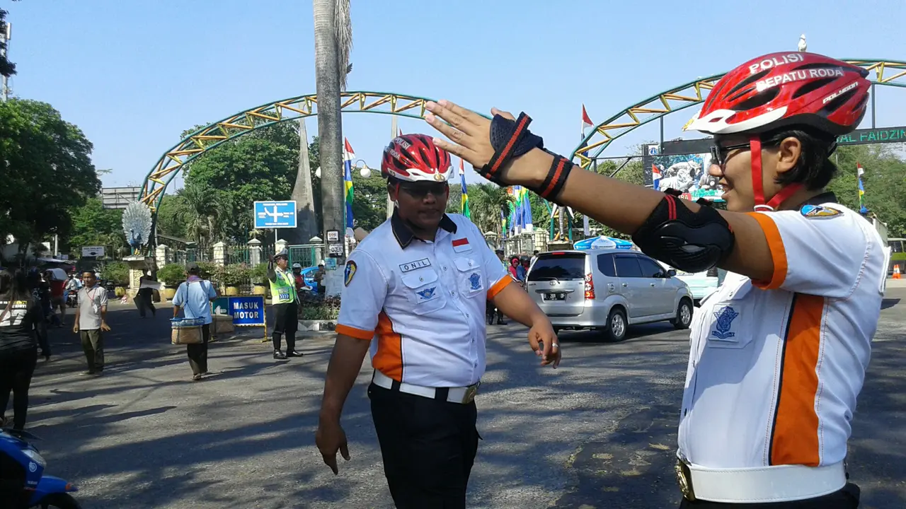 H+1 Lebaran, Kebun Binatang Ragunan Ramai Pengunjung Sejak Pagi