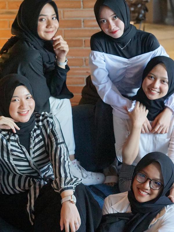 Putih Abu-Abu. (Ist)
