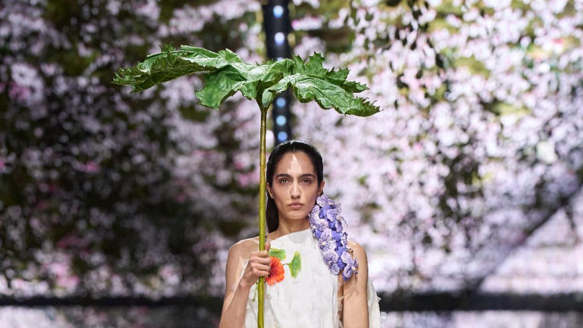 Debut Bersejarah Jonathan Anderson di Dior Haute Couture SS26, Alam Jadi Sumber Inspirasi Utama