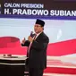 Calon presiden nomor urut 02 Prabowo Subianto memberi paparannya dalam debat kedua Pilpres 2019 di Hotel Sultan, Jakarta, Minggu (17/2). Semua pertanyaan dalam debat kedua ini dirahasiakan. (Liputan6.com/Faizal Fanani)