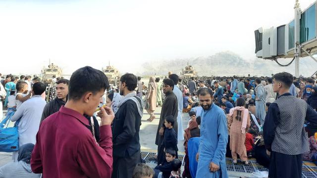 Begini Suasana Kacau di Bandara Afghanistan
