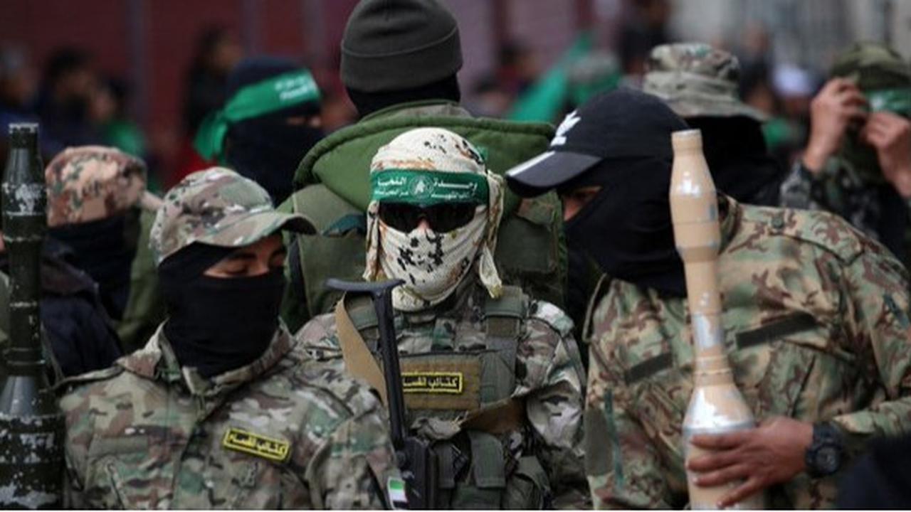 Penampakan Brigade Al-Qassam Bombardir Wilayah Israel dengan Roket, Pertahanan Udara Zionis Jebol