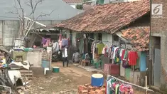 Akibat pembangunan proyek jalan Tol Bandara Soekarno Hatta Kunciran, sebanyak 10 rumah di kampung Rawa Bokor Kecamatan Benda Kota Tangerang terisolir dari lingkungan sekitar, akibat tanah mereka miliki yang nelum dibebaskan.