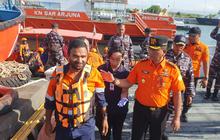 Tim SAR Evakuasi WN India dari Kapal LC Astrolabe di Selat Badung karena Gangguan Kesehatan