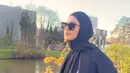 <p>Istri Baim Wong ini tampak cantik dengan kostum musim gugur. Dia belada di Belanda untuk urusan pekerjaan. (Foto: Instagram/ paula_verhoeven)</p>