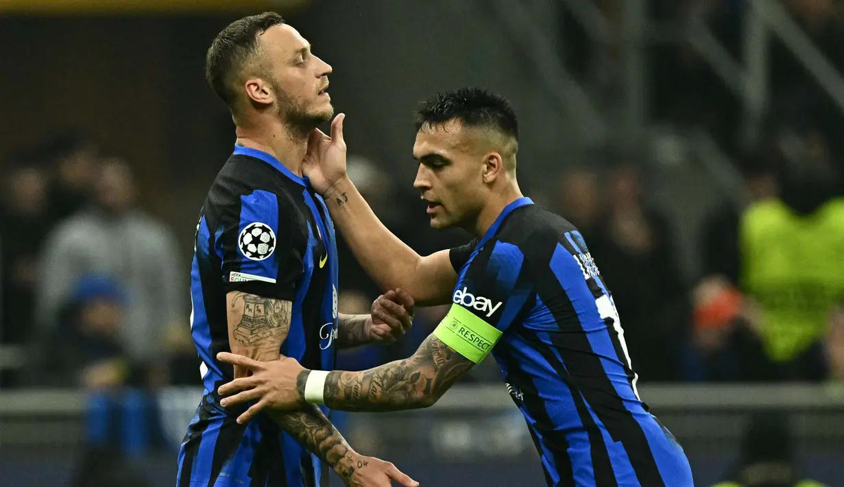 Tim asuhan Simone Inzaghi harus bekerja keras untuk membongkar pertahanan Atletico Madrid. (GABRIEL BOUYS/AFP)