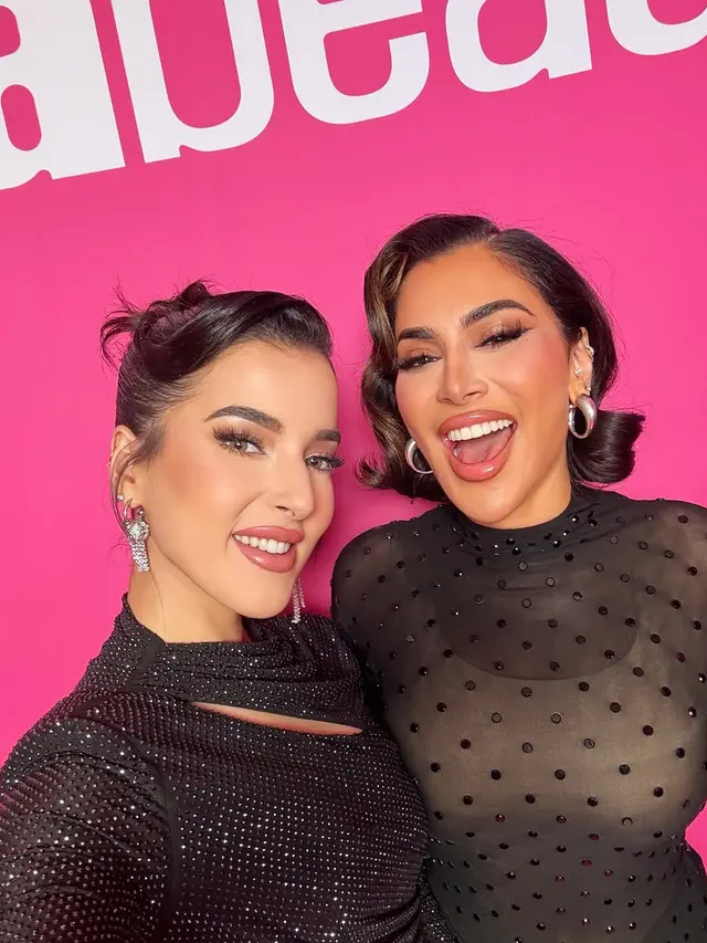 Gaya Glamor Tasya Farasya Bak Artis Hollywood Saat Jajal Glambot, Pakai Gaun Blink-Blink Rp13 Jutaan