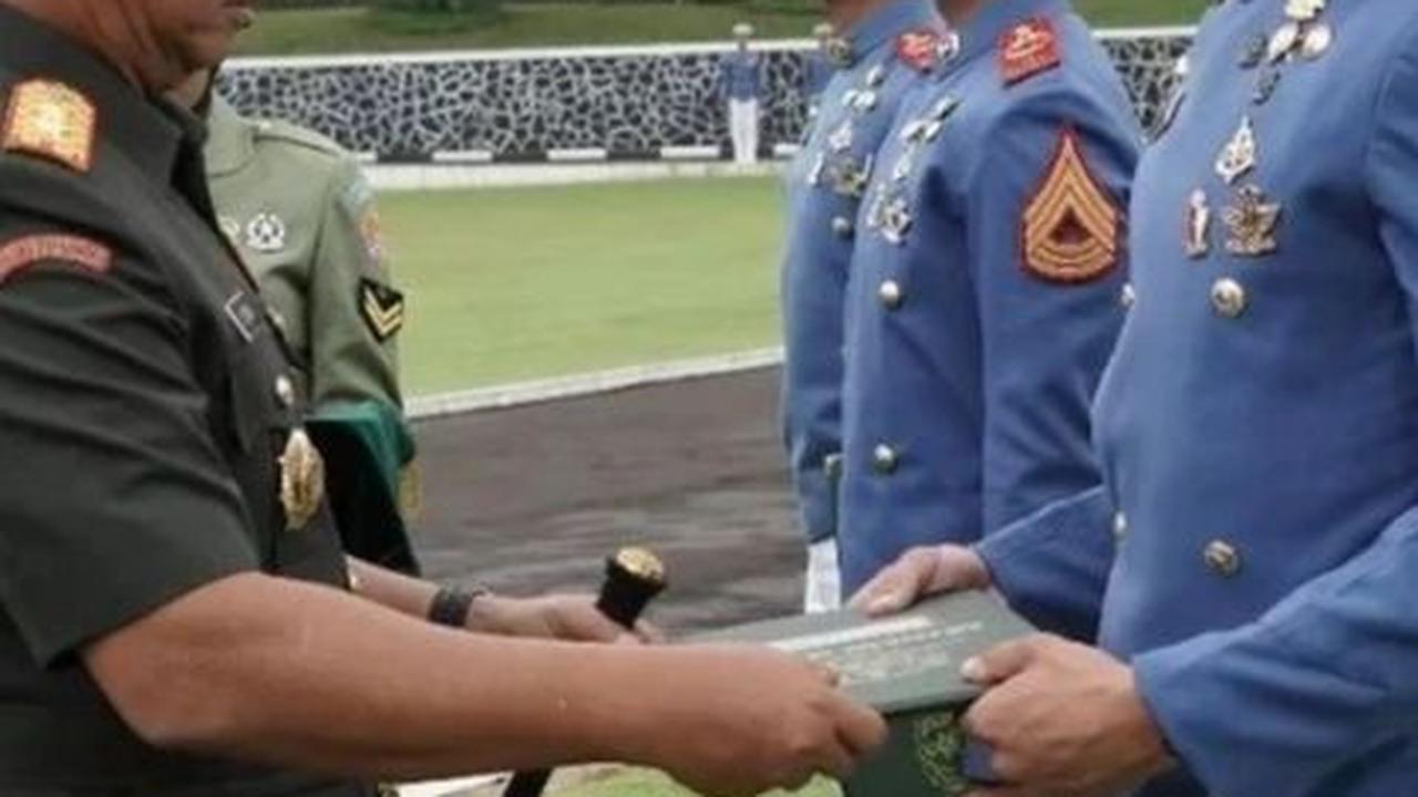 Selain dikenal sebagai taruna Akmil tampan, Enzo juga sosok berprestasi.