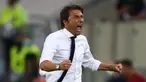 Pelatih Inter Milan, Antonio Conte, merayakan kemenangan timnya saat menghadapi Bayer Leverkusen pada perempat final Liga Europa di Duesseldorf Arena, Jerman, Selasa (11/8/2020) dini hari WIB. Antonio Conte sukses membawa Inter Milan ke semi final Liga Europa. (AFP/Dean Mouhtaropoulos/pool)