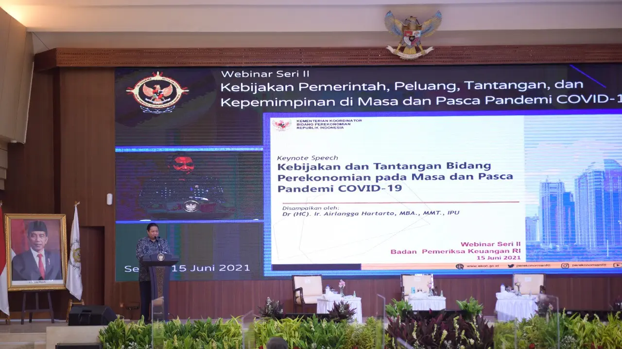 Menko Perekonomian Airlangga Hartarto dalam webinar yang diselenggarakan oleh Badan Pemeriksa Keuangan Republik Indonesia (BPK RI), Selasa (15/6/2021). Dok Kemenko