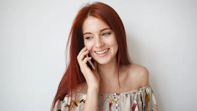 5 Pilihan Warna Rambut yang Bisa Membuat Wajahmu Terlihat Lebih Cerah!