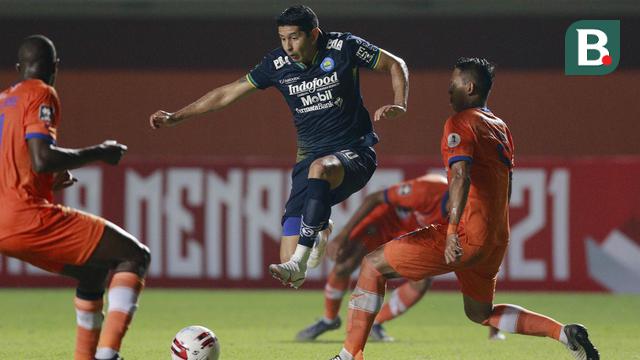 FOTO: Kado Jumat Agung, Gol Ferdinand Sinaga Bawa Persib ke Perempatfinal sebagai Juara Grup D - Esteban Vizcarra
