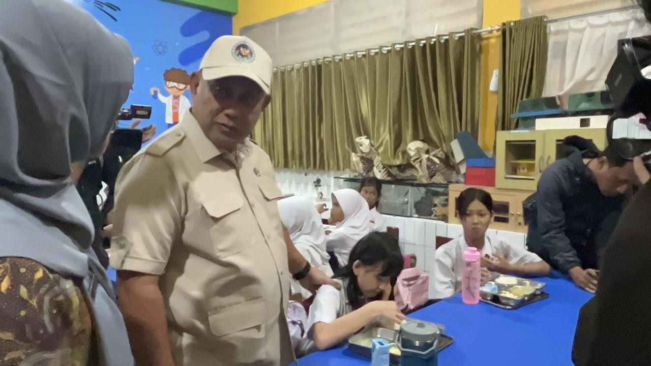 BGN Alokasikan Rp855 Miliar per Hari untuk MBG Awal 2026