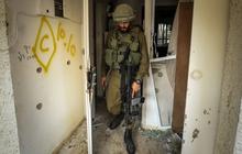Wisata ke Athena Usai Ikut Genosida di Gaza, Tentara Israel ini Diusir & Dicaci Maki di Tempat Umum