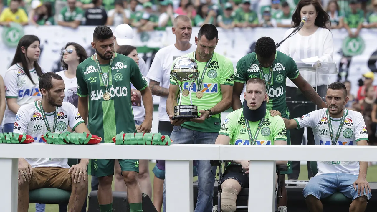 Laga Perdana Chapecoense Banjir Air Mata