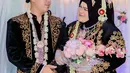 Atlet angkat besi asal Aceh itu tampil cantik dalam balutan busana pengantin adat Jawa [@nurulakmal_12]