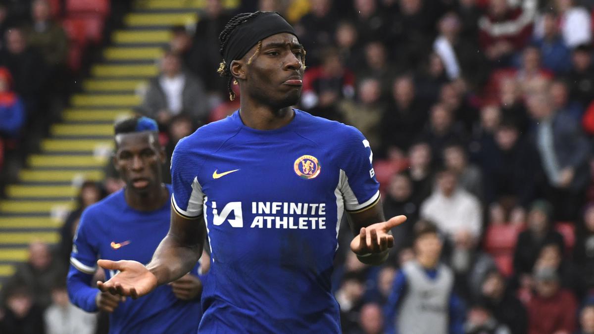 Nasib Noni Madueke Mengambang di Chelsea, Raksasa Eropa Saling Sikut Siap Menampung