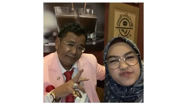 Keseruan Ria Ricis Collab Bareng Seleb Ternama hingga Presiden Jokowi (sumber: instagram/@riaricis1795)