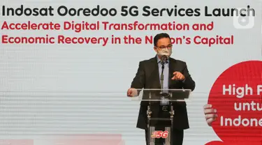 Gubernur DKI Jakarta, Anies Baswedan memberi sambutan pada peluncuran layanan 5G Indosat Ooredoo di Jakarta, Kamis (26/8/2021). Layanan 5G Indosat akan memberikan akses ke Internet broadband seluler yang lebih baik bagi pelanggan konsumen dan bisnis. (Liputan6.com/Fery Pradolo)