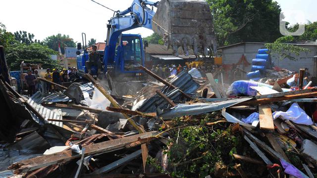 penggusuraan rumah warga yang terdampak proyek sodetan