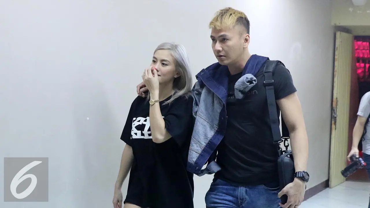 Agnes Monica alias Agnez Mo bersama Wijaya Saputra