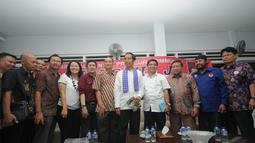 Hadir dalam acara tersebut, mantan Dewan Pembina partai Golkar yang kini bagian dari tim pemenangan Jokowi JK, Luhut Pandjaitan, Jakarta Pusat, Jumat (30/5/2014)  (Liputan6.com/Herman Zakharia).