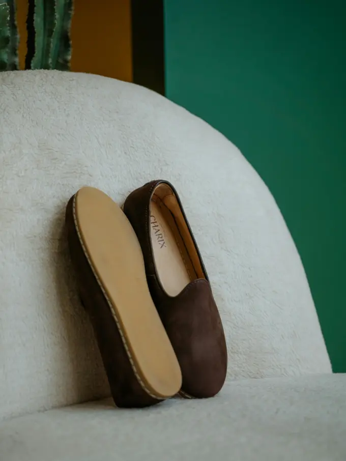 5 Tips dan Cara Merawat Sepatu Suede Agar Tetap Awet dan Menawan