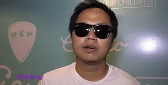 Sandhy Sondoro berencana akan merilis album kelimanya pada tahun ini. Kabarnya akan ada 12 lagu di album tersebut yang terdiri dari 10 lagu lama dengan aransemen baru dan 2 lagu baru.