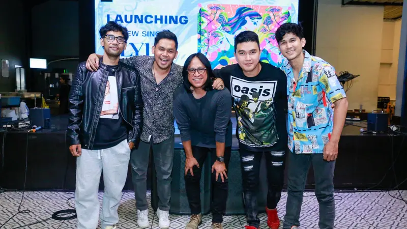 Grup band Lyla bersama Aldi Taher