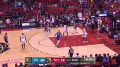 Berita video aksi dari pemain terbaik dan terbanyak mencetak poin pada game 5 Final NBA 2019, Stephen Curry.