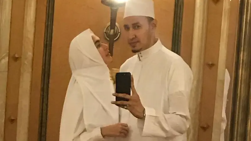 Kartika Putri dan Habib Usman bin Yahya