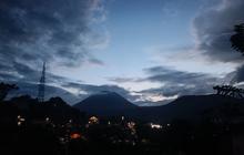 Waspada Gunung Lokon: Kenali Potensi Ancaman Gas Beracun dan Erupsi Freatik yang Mengintai