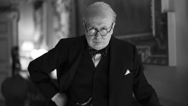 Gary Oldman membintangi film Darkest Hour. (Foto: Dok. Universal Pictures/ IMDb)