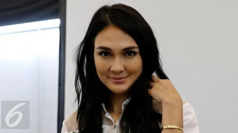 Luna Maya