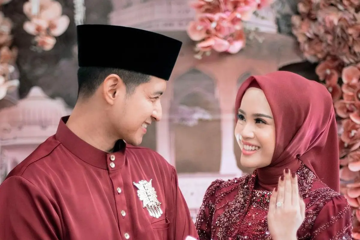 Chand Kelvin lamaran (Instagram/thepotomoto)