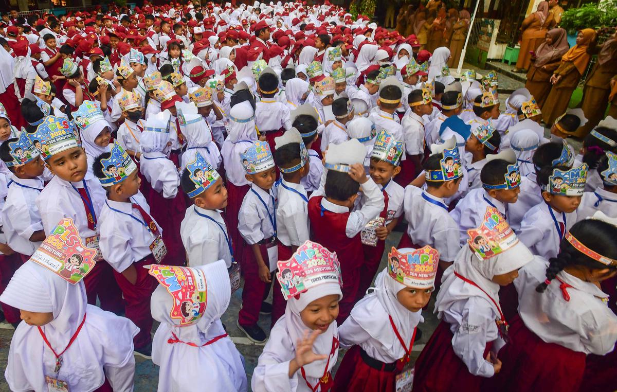 Semangat Siswa Baru Ikuti Hari Pertama MPLS