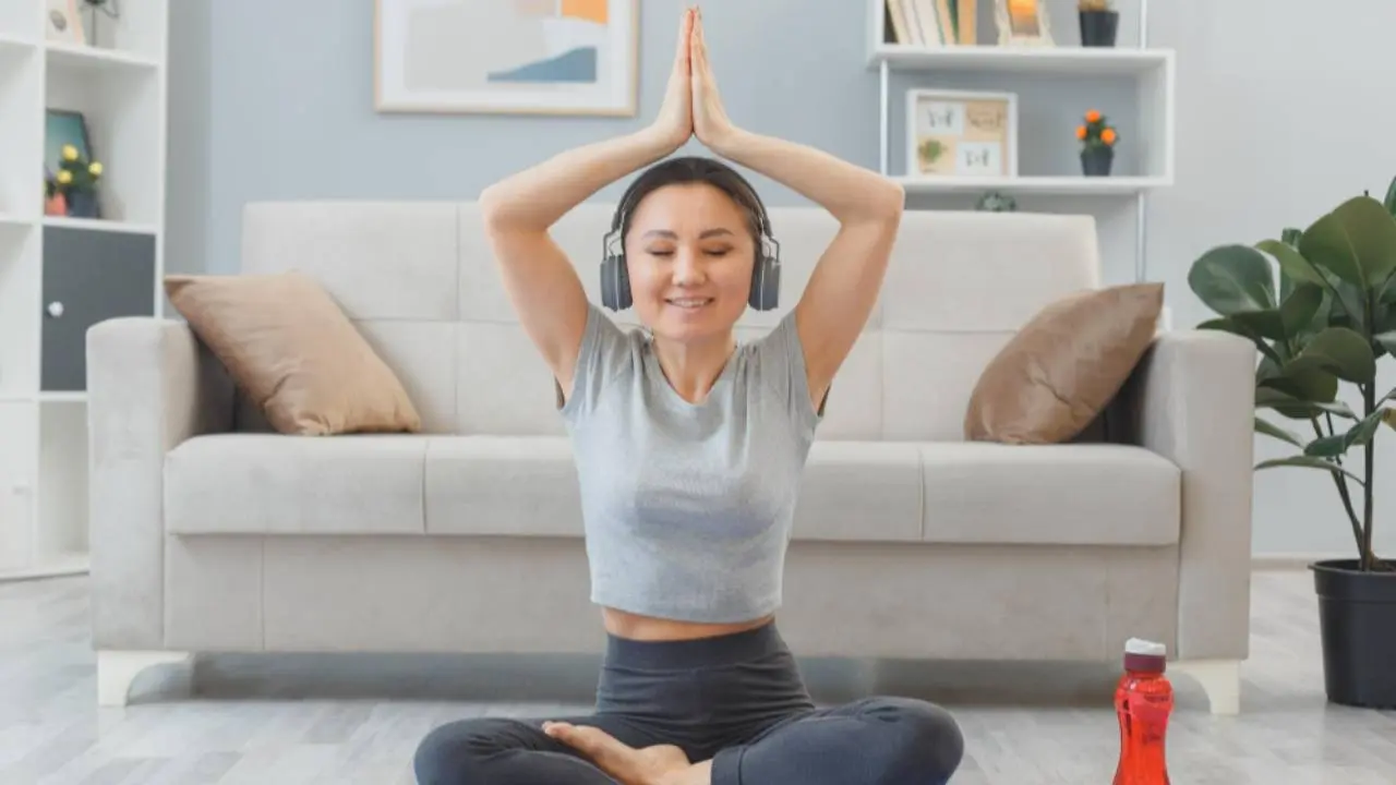 Tetap Fit saat Puasa, Celana Yoga Terbaik Ini Dukung Olahraga Lebih Nyaman di Bulan Ramadan