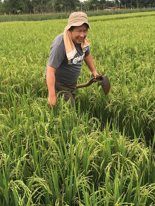 Bukti kini mantan Kabareskrim Komjen (Purn) Susno Duadji  menjadi petani terlihat di facebook miliknya, dimana pada 23 Mei 2016 kemarin, Susno memposting foto mengenakan celana pendek, kaos dan topi tengah pose memegang cangkul. (www.facebook.com/susno2g)