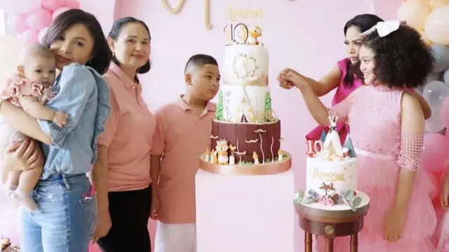 Momen Perayaan Ultah Amora Lemos yang ke-10, Tanpa Kehadiran Sang Ayah. (Sumber: Instagram/krisdayantilemos)