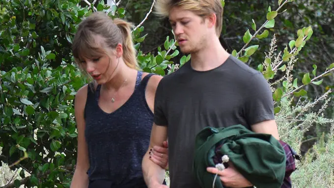 [Bintang] Taylor Swift dan Joe Alwyn