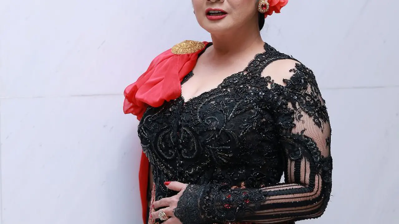 [Bintang] Vina Panduwinata: Amat Sedih January Christy Tutup Usia
