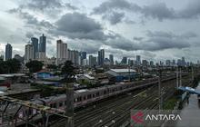 BMKG: Seluruh Jakarta Diselimuti Awan Tebal Kamis Pagi, Waspada Hujan Sore Hari | Prakiraan Cuaca Jakarta